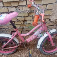 یک  عدد دوچرخ دست دوم