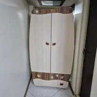 کمد کودک و نوجوان بسیار تمیز