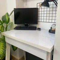 میز تحریر پینترستی مینیمال