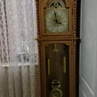 فروش بوفه و ساعت ایستاده