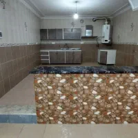 حیاط-دار-دو-خوابه-در-تخت-جمشید