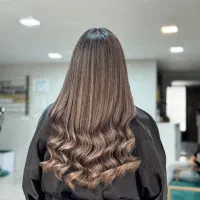 رنگ و لایت تخصصی مو در بیرجند