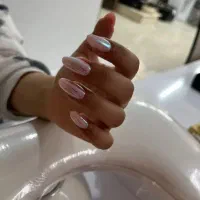 کاشت ناخن آزادشهر