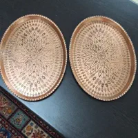 ۲ عدد سینی مسی بیضی قدیمی بزرگ و میز تلفن برنز
