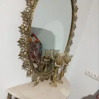آیینه و شمعدان برنجی