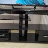 میز تلویزیون شیشه ای