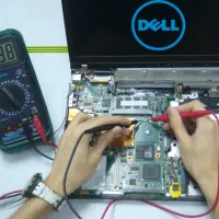 تعمیرکار لپتاپ و کیس