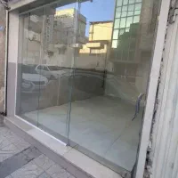 مغازه فروشی . کنار نانوایی