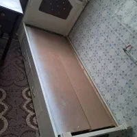 تخت چوبی