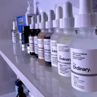 فروش انواع سرم های پوستی اوردینری و ضدآفتاب اون