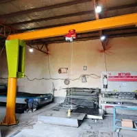 جرثقیل ستونی بازویی با بازوی 5 متری و وزن 500کیلو