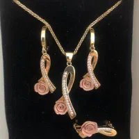 سرویس طلای وارداتی ورساچ ۵٪ بالای تابلو