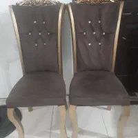 دو عدد صندلی