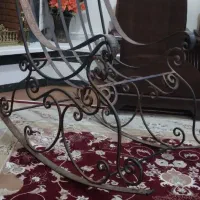 صندلی راک آهنی روکش مسی باطرح برجسته هخامنشی