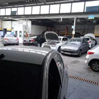 شاگرد باطری ساز .برقکار .