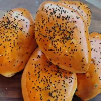 همکاری در نان روغنی