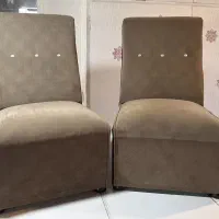 یک جفت مبل راحتی کاملا سالم