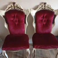 دو عدد صندلی