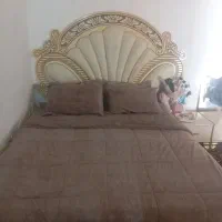 تخت سلطنتی سفید
