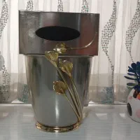 سطل و جا دستمال کاغذی