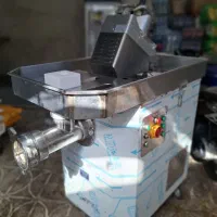 چرخ گوشت و خلال کن