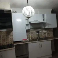 مهرشهر81متر2خواب-ویومشجر-نور-عالی-کف-پارکت