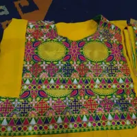 لباس مجلسی|لباس|بومهن, |دیوار