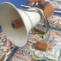 بلندگو دستی ژاپنی