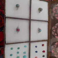 انگشتر نقره و سنگهای قیمتی