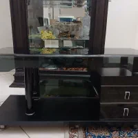 میز زیر تلوزیونی شیشه ای
