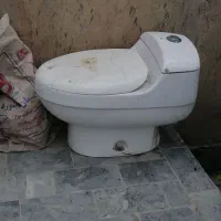 توالت فرنگی سالم