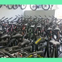 دوچرخه با رنگ مات و شیک‌//