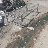 تخت خواب فلزی