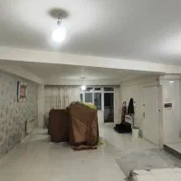 تمامی وسایل خونه یکجا بفروش می‌رسد بدلیل مهاجرت