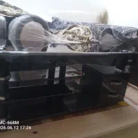 میز تلوزیون شیشه ای