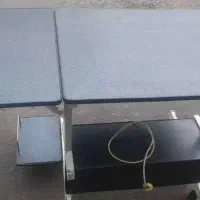 میز تحریر و کامپیوتر