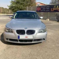 بی ام و 520i