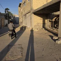 آپارتمان ۱۰۰ متری دوخوابه منارجنبان همکف|فروش آپارتمان|اصفهان, کارلادان|دیوار