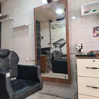 لوازم دکور آرایشگاه مردانه