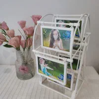قاب عکس چرخ و فلکی رنگ سفید