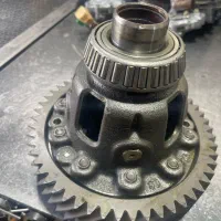 تعمیر انواع گیربکس اتومات و ماشین های خارجی و چینی