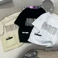 فروشنده  خانم