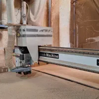 خدمات CNC