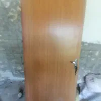 دوعدد درب چوبی با چهارچوب سالم