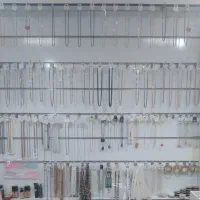 قفسه وویترین مغازه