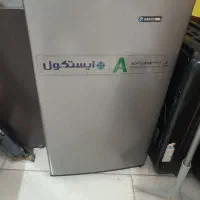 یخچال کوچک تمیز