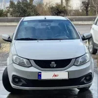ساینا اس سفید