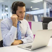 نیروی پشتیبانی تلفنی خانم