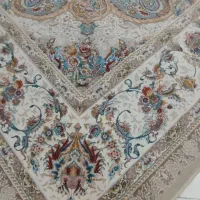 دوتا فرش ماشینی ۹ متری ویک عدد۶ متری و۲ عدد قالیچه