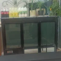 یخچال سه درب ویترینی دو در صندوق دار پایین